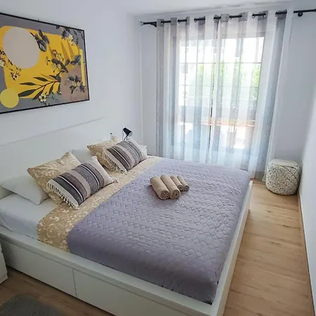 Daire Diamantes - Relaxing Tenerife Getaway - Heated Pool - Cristianos *